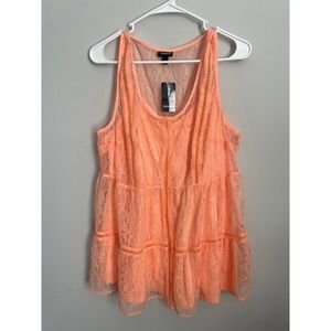 Torrid Women's Top Size 1 NWT!